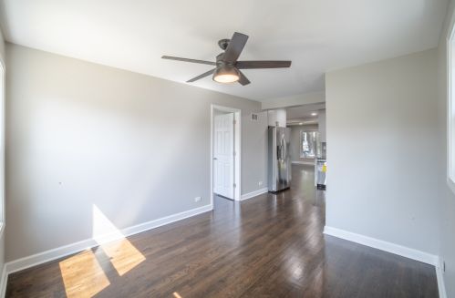 4572 Melvina Ave, Chicago IL  60630-3014 exterior