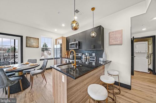 3314 Fairmount Ave, Philadelphia, PA 19104-2005