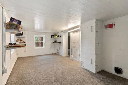 226 Columbia Dr, Pittsburgh PA  15236-4431 exterior