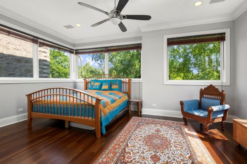 1523 School St, Chicago IL 60657-2121 exterior