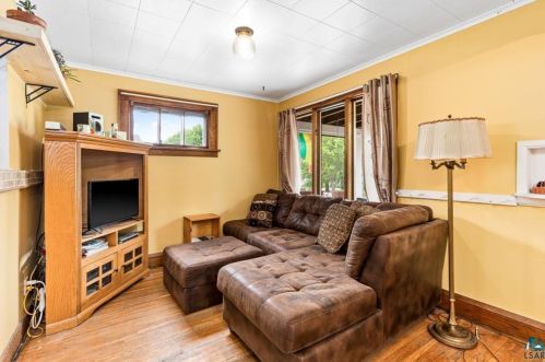 123 Owatonna St, Duluth MN 55803-1739 exterior