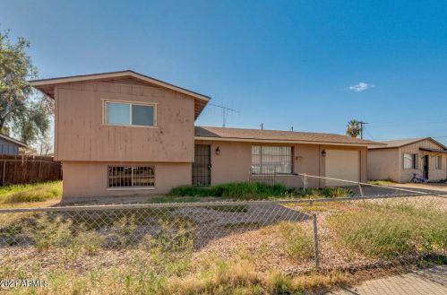 2534 47th Ln, Phoenix, AZ 85035-2126