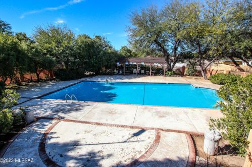 254 Melridge St, Tucson AZ  85706-3352 exterior