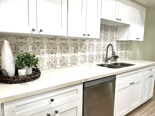 25835 New Town Dr, Chandler, AZ 85248-6730