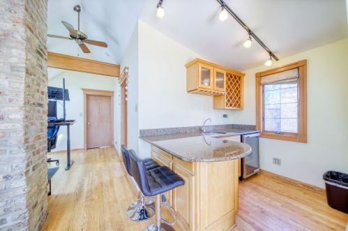 3649 Keeler Ave, Chicago IL 60641-3041 exterior