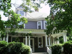 30 Walker St, Newton, MA 02460-1518