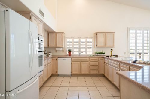 26014 Ribbonwood Dr, Chandler AZ  85248-8852 exterior