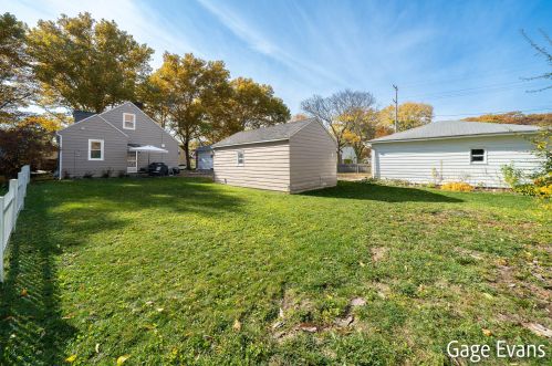 1171 5th St, Grand Rapids MI 49504-5092 exterior