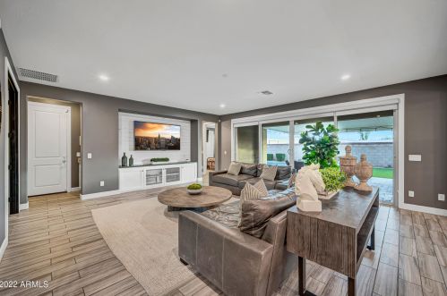 923 Kaibab Dr, Chandler AZ 85248 exterior