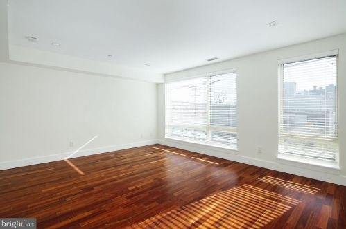 1304 20 St, Philadelphia PA 19140-5810 exterior