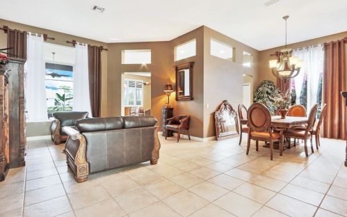 8816 First Tee Rd, Fort Pierce FL 34986-3063 exterior