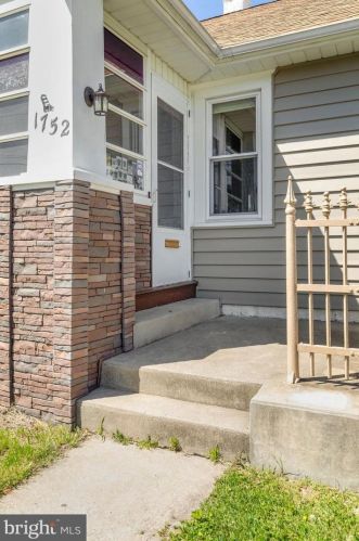 1752 Exton Ave, Trenton NJ 08618-4433 exterior