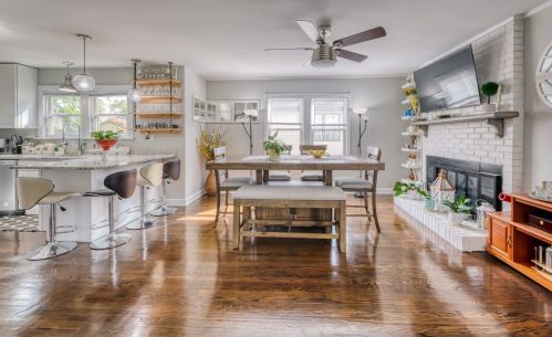 175 Pick Ave, Elmhurst IL 60126-3018 exterior