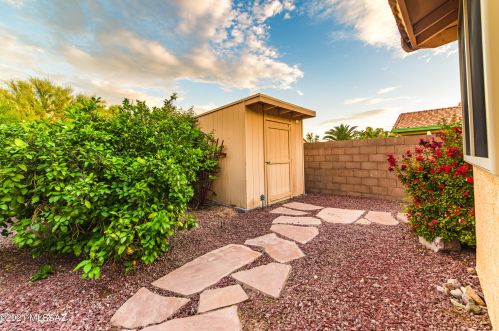 7629 Freshwater Pearl Dr, Tucson AZ  85747-5728 exterior
