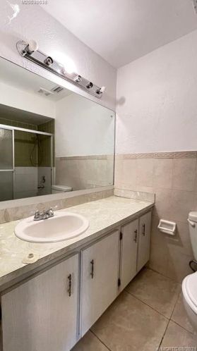 555 Twylite Ter, Fort Pierce FL 34983-1186 exterior