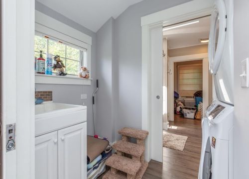 28 Westbourne Rd, Concord NH 03301-2916 exterior