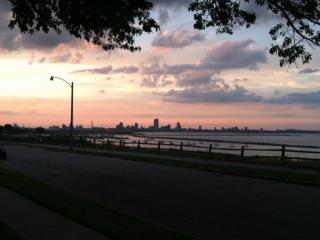 3063 Shore Dr, Milwaukee WI  53207-3007 exterior