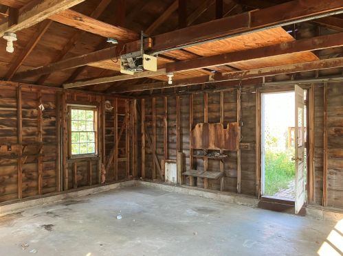 41 4 St, Dover NH 03820-2900 exterior