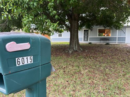 6015 Palm Dr, Fort Pierce FL  34982-7585 exterior