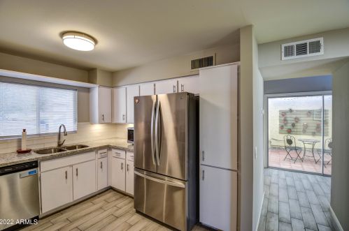 11620 30 Ln, Phoenix AZ 85027-1747 exterior