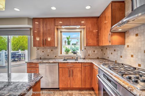 2 Lighthouse Dr, East Freehold NJ 07728-1347 exterior