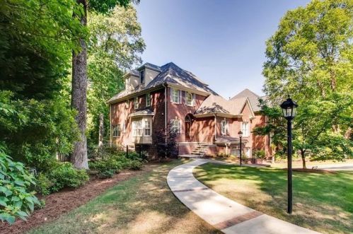 4821 Ashford Ln, Atlanta, GA 30338-4856