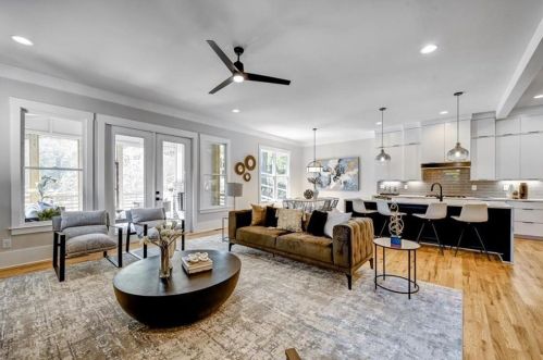 1452 Brk Vly Ln, Atlanta GA 30324-3264 exterior