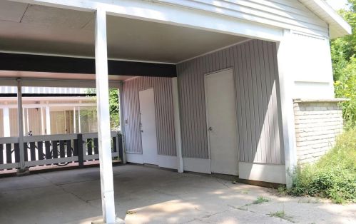 1705 Diamond Ave, Grand Rapids MI 49505-4868 exterior