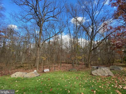 15 Andover Cir, Princeton NJ 08540 exterior