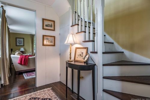 62 Rte 80, Deep River CT 06419-1429 exterior