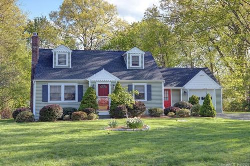 7 Anderson Rd, Norwalk, CT 06851-2402