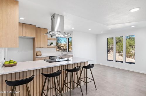 851 Roller Coaster Rd, Tucson AZ  85704-2626 exterior