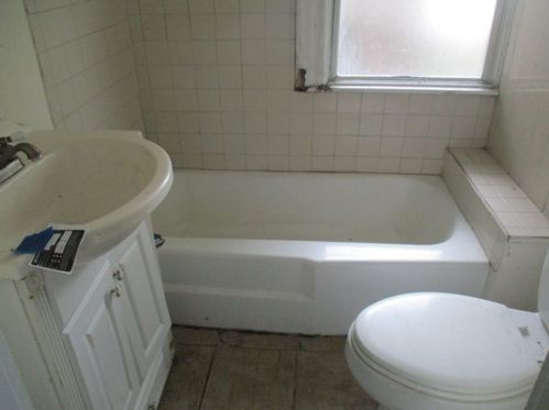 3711 Atkins St, Pittsburgh PA 15212-1901 exterior