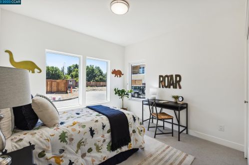 1711 Berrywood Dr, Concord CA 94521-2142 exterior