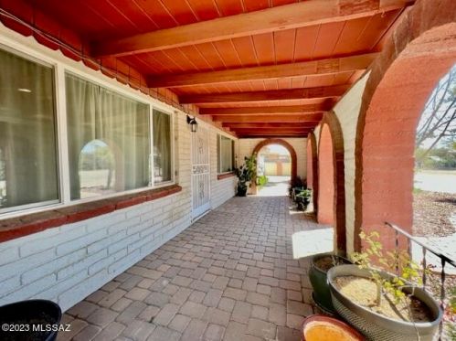 9110 Henry St, Tucson, AZ 85735-1701