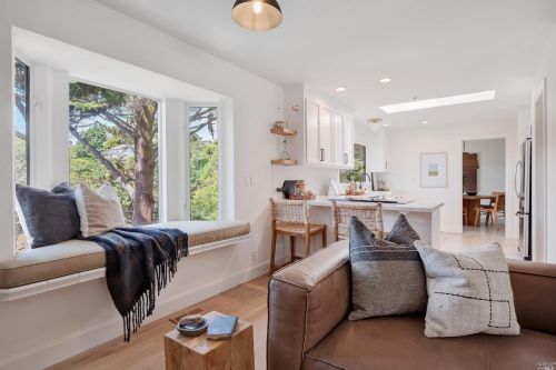 390 Lowell Ave, Mill Valley CA 94941-3846 exterior