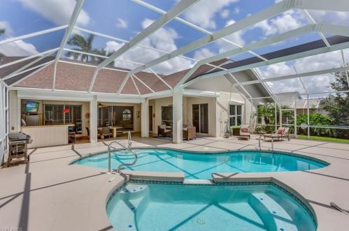 199 Palmetto Dunes Cir, Naples FL 34113-7566 exterior