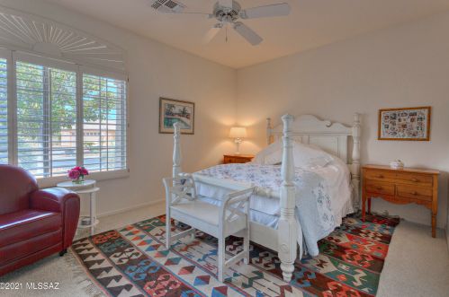 1374 Night Heron Dr, Green Valley AZ 85614-6014 exterior