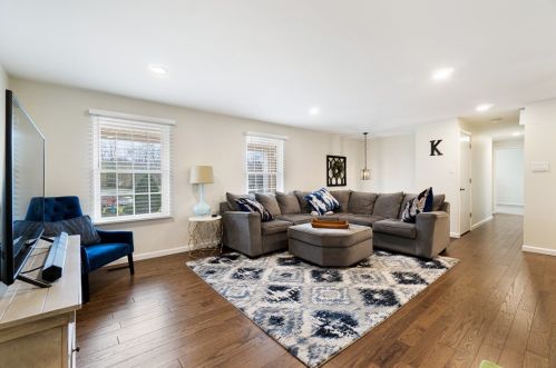 425 Lorlita Ln, Pittsburgh PA  15241-1719 exterior