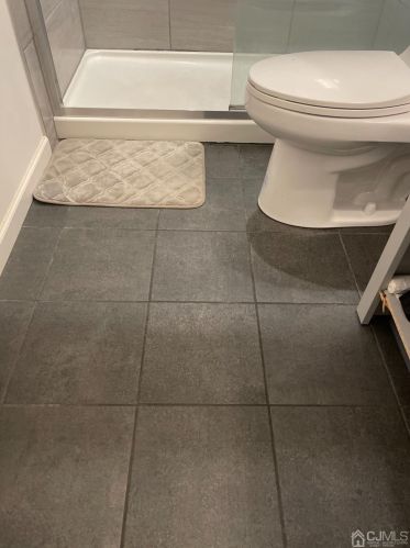 187 Evergreen Rd, Edison NJ 08837-2448 exterior