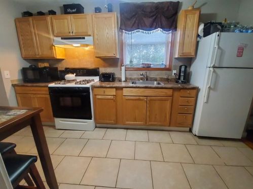 272 Smith St, Providence RI 02911-3307 exterior