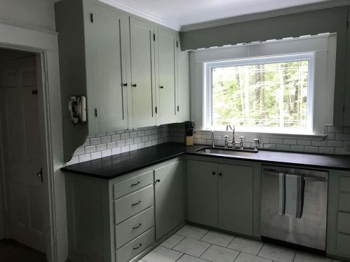 50 Ridge Rd, Concord NH  03301-3021 exterior