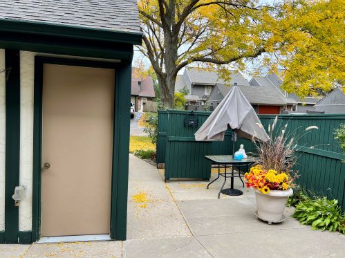 4850 19 St, Milwaukee WI 53204-1166 exterior