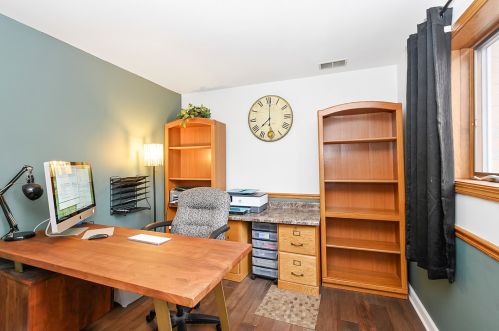 10220 Homan Ave, Chicago IL 60655-3510 exterior