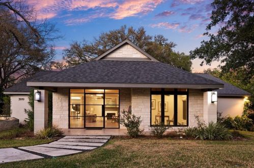 3919 Balcones Dr, Austin TX 78731-5414 exterior