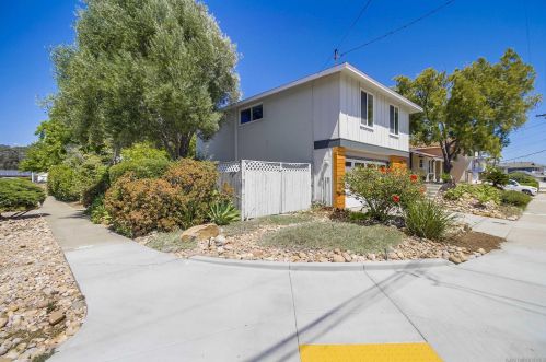 6979 Bobhird Dr, San Diego CA  92119-2021 exterior