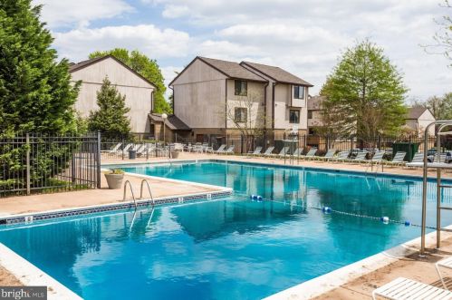 1802 Westwind Way, Mc Lean VA 22102-1611 exterior