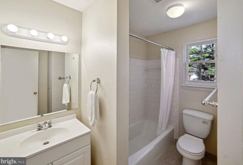 14813 Mistletoe Ct, Silver Spring MD  20905-5620 exterior