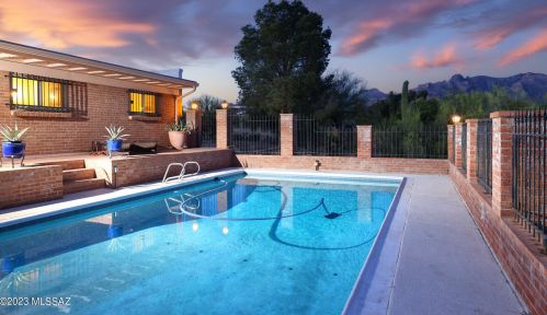 5450 Estelle Dr, Tucson, AZ 85718-4715