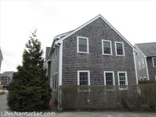 21 Park Cir, Nantucket, MA 02554-3114